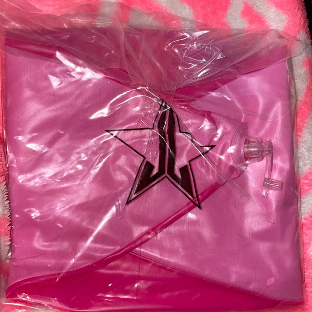 Jeffree star beach ball